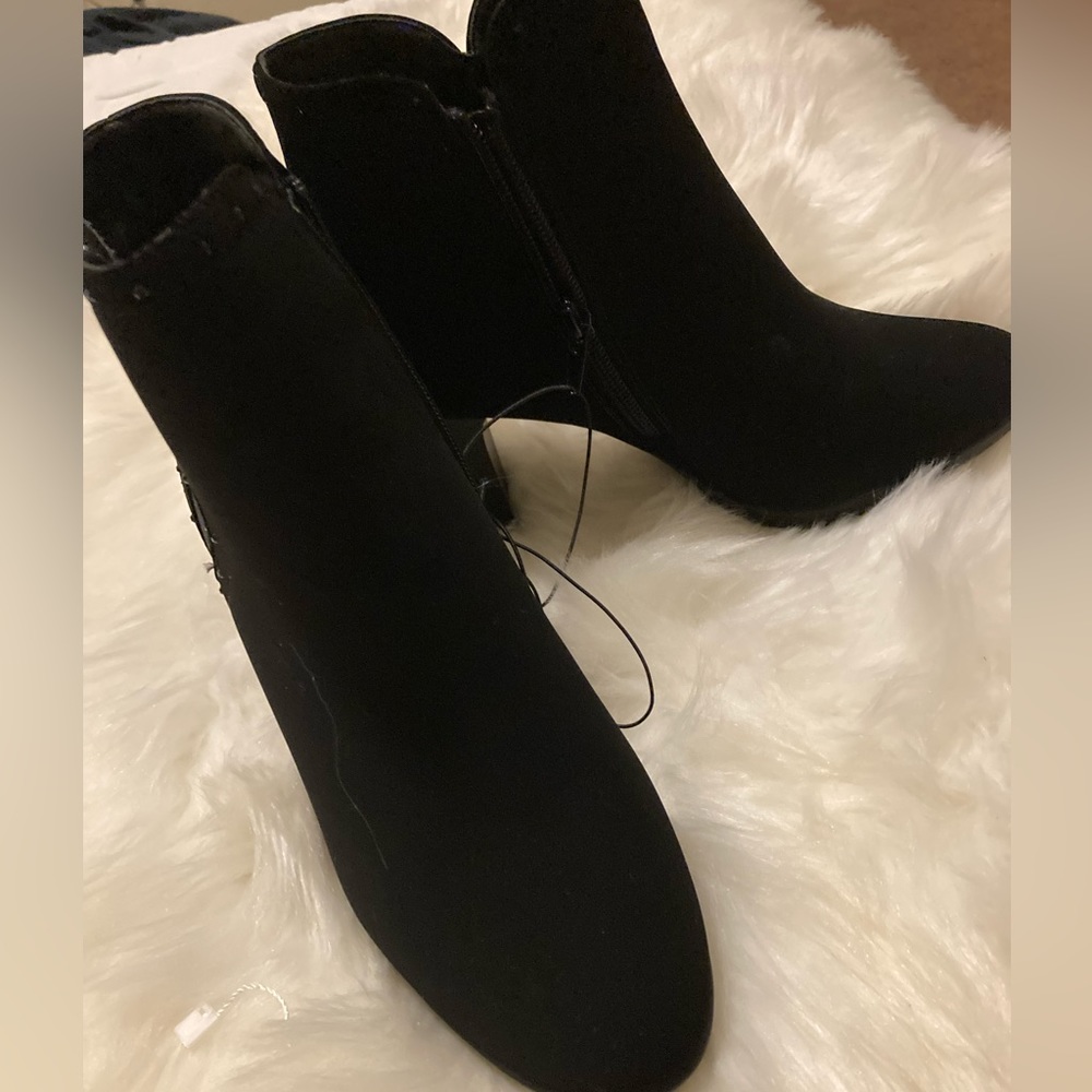 Women London Fog Bootie size 8